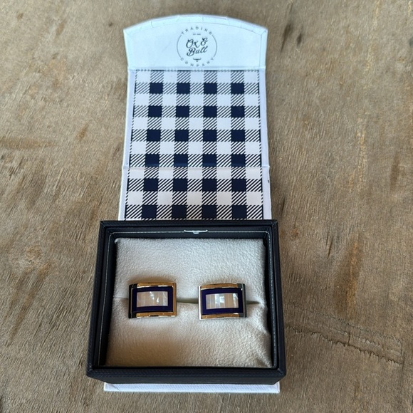 Ox & Bull Mother of Pearl and Lapis Blue Key Cufflinks New In Box‎ Never Worn - Picture 6 of 7